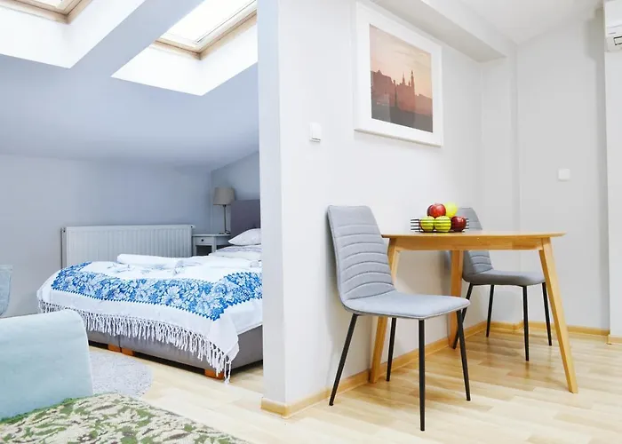 Ξενοδοχείο με διαμερίσματα 21 Florianska Street 4*