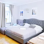 21 Florianska Street Aparthotel Krakau