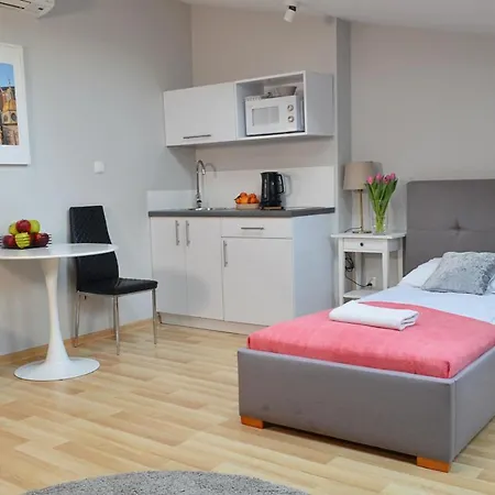 21 Florianska Street Aparthotel *