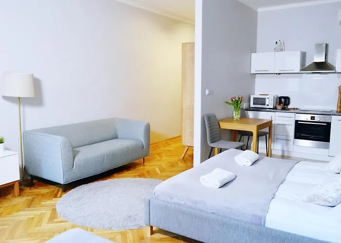 21 Floriańska Street Hotel apartamentowy 4*