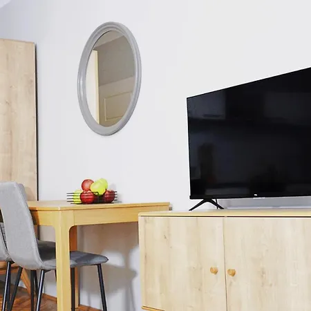 21 Florianska Street